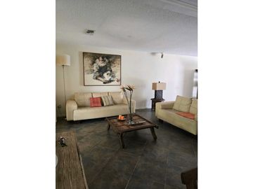 VENDE O ALQUILO casa en clayton
