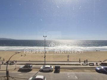 Departamento en venta frente a la playa de Reñaca.