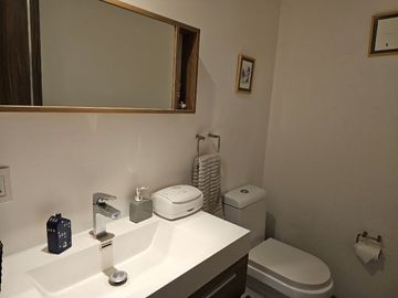 Casa en venta con cuarto de servicio en Santa Fe Juriquilla Queretaro