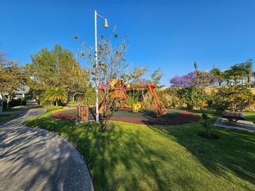Casa en venta con cuarto de servicio en Santa Fe Juriquilla Queretaro