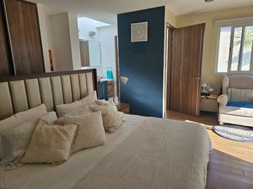 Casa en venta con cuarto de servicio en Santa Fe Juriquilla Queretaro