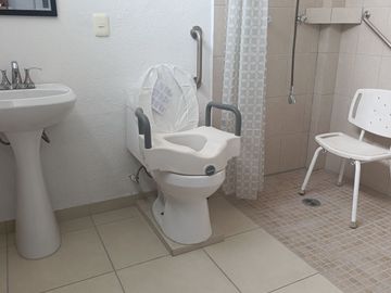 Clínica con quirófanos ambulatorios nuevos en Juriquilla