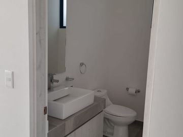 CASA EN VENTA EN COLINAS DE JURIQUILLA QUERETARO
