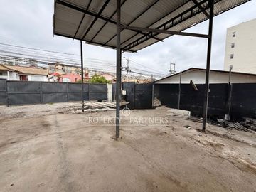 ¡Oportunidad!: Terreno de 245 m² en Av. Juan Cisternas