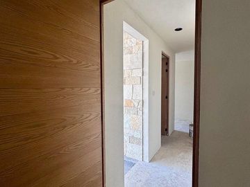 CASA EN VENTA EN FRACC. LOMAS DEL PEDREGAL.