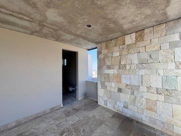 CASA EN VENTA EN FRACC. LOMAS DEL PEDREGAL.