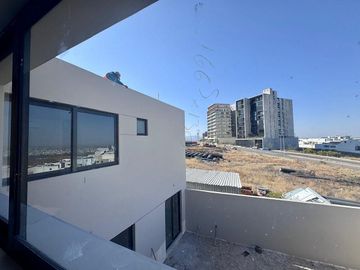 CASA EN VENTA EN FRACC. LOMAS DEL PEDREGAL.