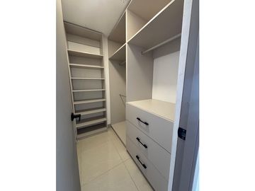 Vendo bello apartamento en Ph Genesis Tower 245.000$