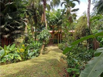 VENTA CASA BOCAS DEL TORO ISLA COLON