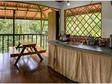 VENTA CASA BOCAS DEL TORO ISLA COLON