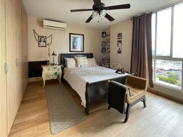 Apartamento en Venta en 12 de Octubre PH ROYAL POINT