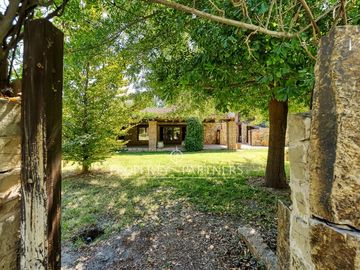 Espectacular casa provenzal tipo campiña francesa con gran parque