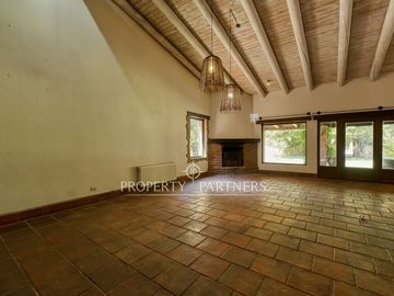 Espectacular casa provenzal tipo campiña francesa con gran parque
