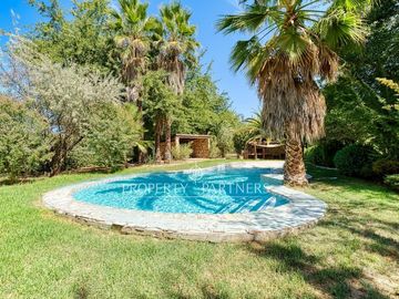 Espectacular casa provenzal tipo campiña francesa con gran parque