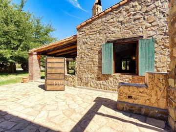 Espectacular casa provenzal tipo campiña francesa con gran parque