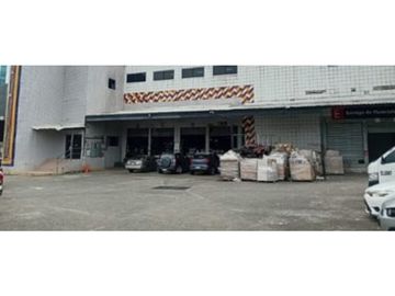VISTA HERMOSA - BODEGA en MEZZANINE 835m2 $4012