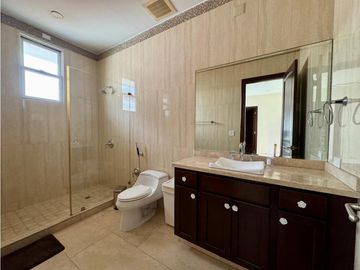 Venta de Casa en Fairway, Santa María