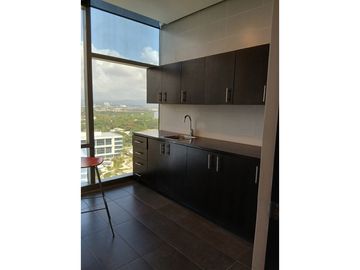 PH TORRE PANAMA OFICINA 110m2 $2500m2 amoblada
