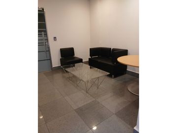PH TORRE PANAMA OFICINA 110m2 $2500m2 amoblada