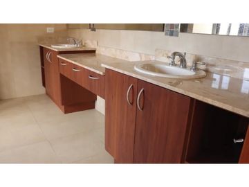 COSTA SUR EL DORAL 345m2 4rec 5b $488k