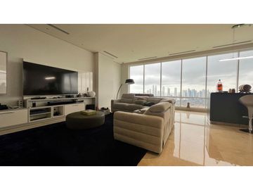Venta de penthouse en Santa María