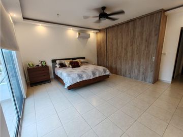 Venta de Casa unifamiliar en Villa Valencia, Costa Sur