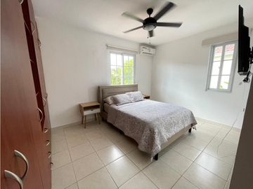 Venta de Casa unifamiliar en Villa Valencia, Costa Sur