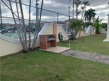 Venta de Casa unifamiliar en Villa Valencia, Costa Sur