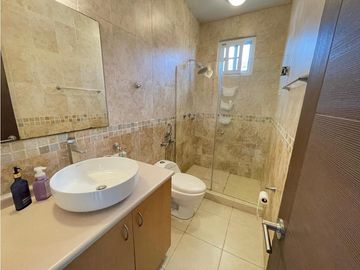 Venta de Casa unifamiliar en Villa Valencia, Costa Sur