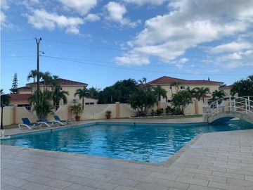 Venta de Casa unifamiliar en Villa Valencia, Costa Sur