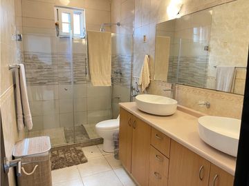 Venta de Casa unifamiliar en Villa Valencia, Costa Sur