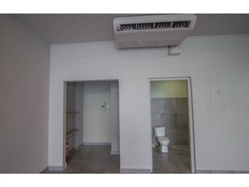 Alquiler de local comercial en San Francisco, Calle 76
