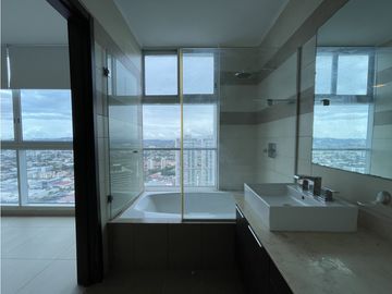 COSTA DEL ESTE Ph Country Club 205m2 AMOBLADO