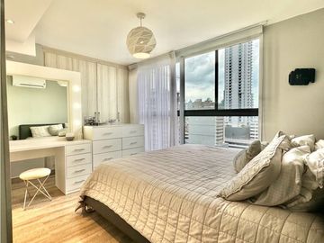 Se vende hermoso apartamento en PH Balboa Bay, Bella Vista. (MM)