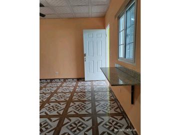SE VENDE Y CASA MS 4 APARTAMENTOS 2 PLANTAS  LLANO MARIN PENONOMÉ