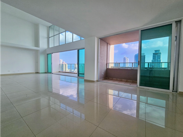 SE VENDE / ALQUILA APARTAMENTO LINEA BLANCA EN COSTA DEL ESTE