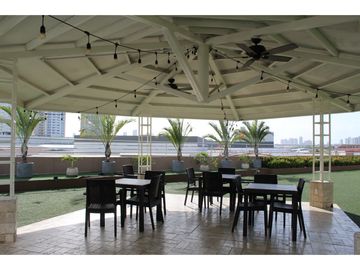 SE VENDE / ALQUILA APARTAMENTO LINEA BLANCA EN COSTA DEL ESTE