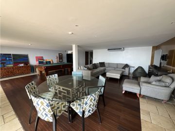 Venta de casa Primera Línea con piscina en Punta Paitilla