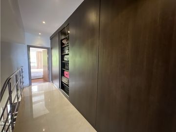 Venta de casa Primera Línea con piscina en Punta Paitilla