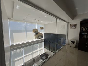 Venta de casa Primera Línea con piscina en Punta Paitilla