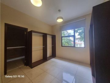 SE VENDE HERMOSA CASA EN SENDEROS DE CAMINO DE CRUCES, CLAYTON