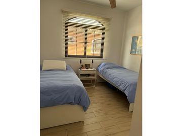 ¡Oportunidad única en Costa Sur! Venta de Moderna Casa en El Doral.