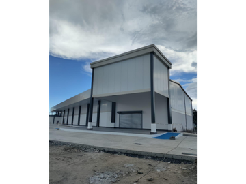 LOCALES EN PRE VENTA / PRE ALQUILER EN PLAZA SANTA MARTA