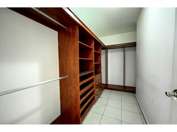 Venta de apartamento en la Avenida Balboa, Panamá RB