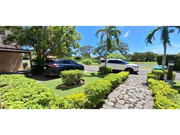 Venta de TownHouse en Villas de Decameron, Farallón, Coclé