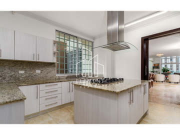 Premier Loft