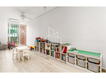 Premier Loft