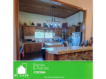 SE ALQUILA Y SE VENDE CASA EN MIRAFLORES C560