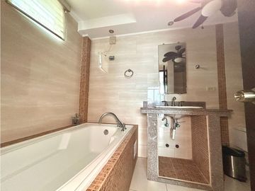 Venta de apartamento Ph Blue Tower Betania