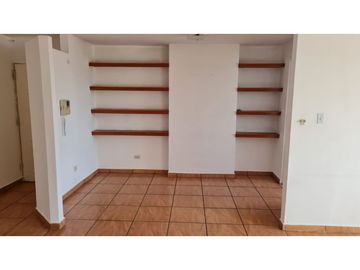 SE VENDE APARTAMENTO 12 OCTUBRE